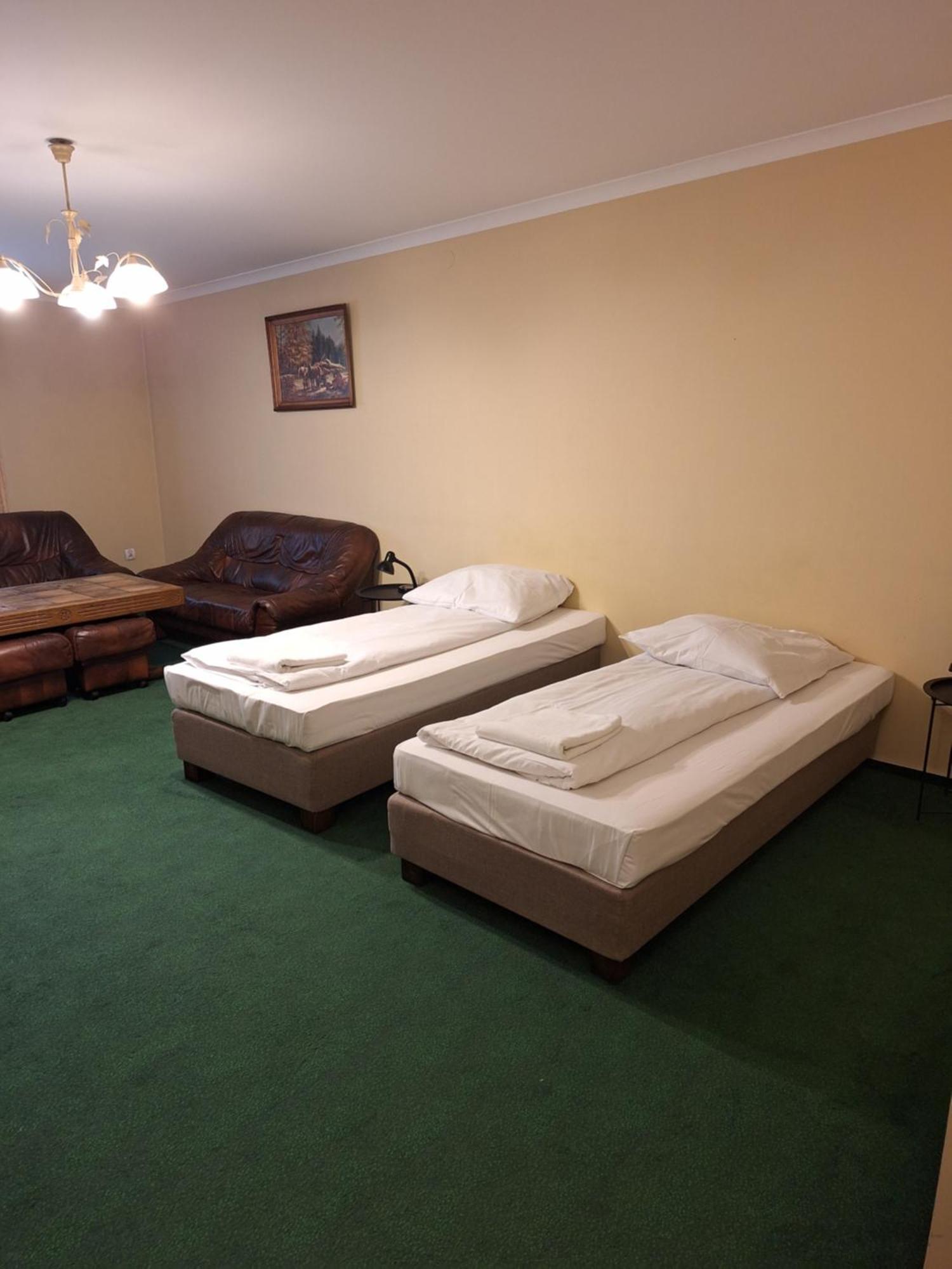 Hotel Malwa Ostrów Wielkopolski Eksteriør bilde