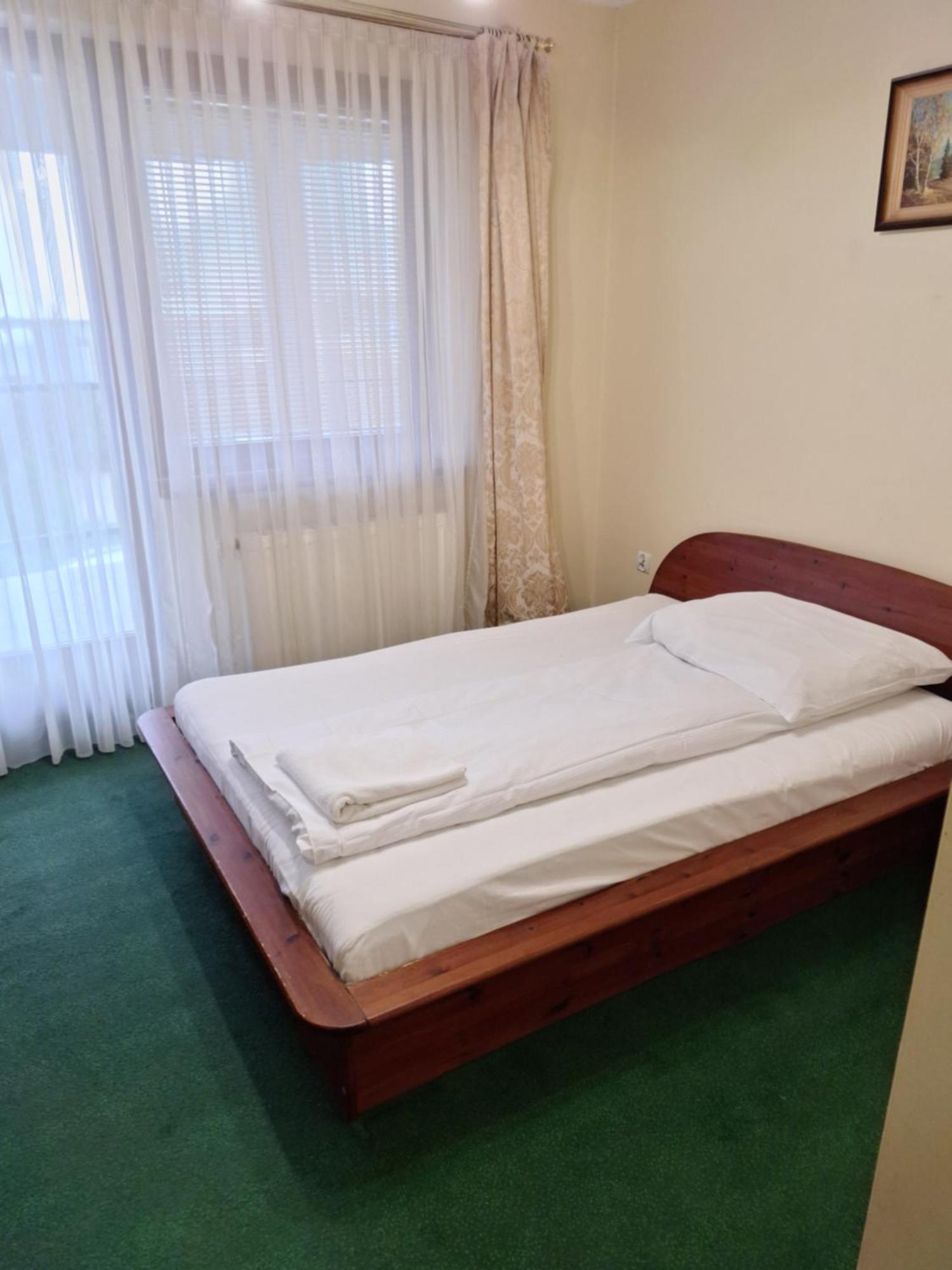 Hotel Malwa Ostrów Wielkopolski Eksteriør bilde